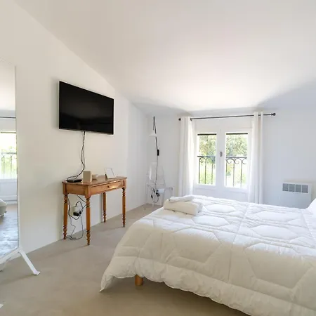 Le Sagittaire Yourhosthelper Villa *